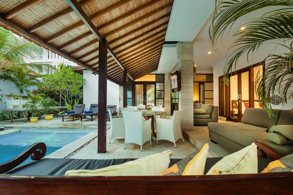 Mawar Estate Villa Seminyak Exteriör bild